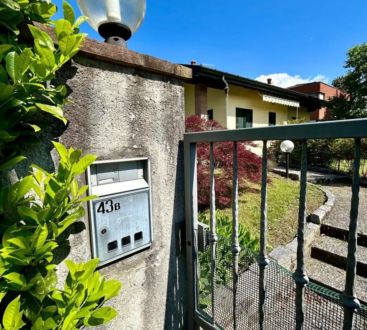 Kibilu - Villa Near Lake Maggiore And Varese Lomnago 0*,  Italy